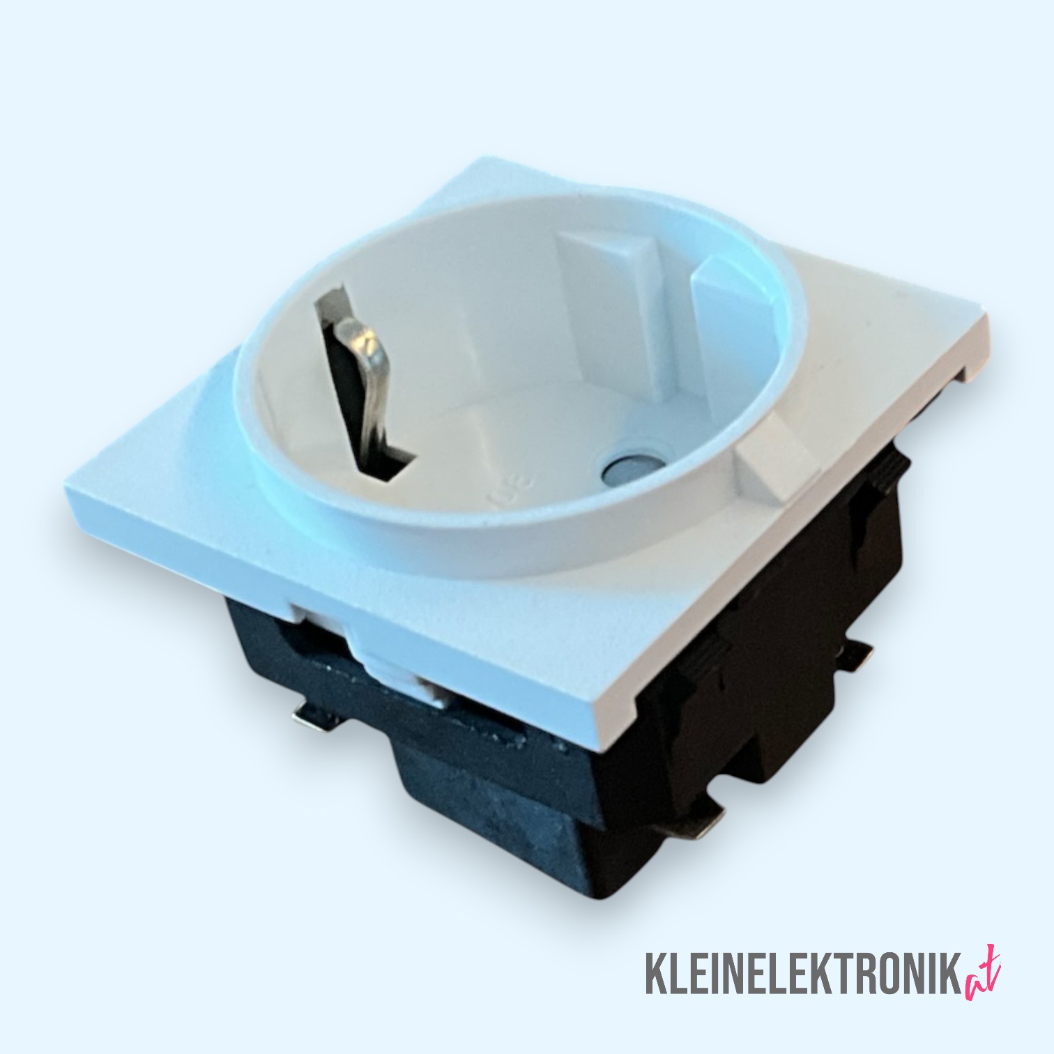 Einbausteckdose 5×5 cm mit Kinderschutz – 16A / 250V – Für Möbel, Wände & DIY-Projekte